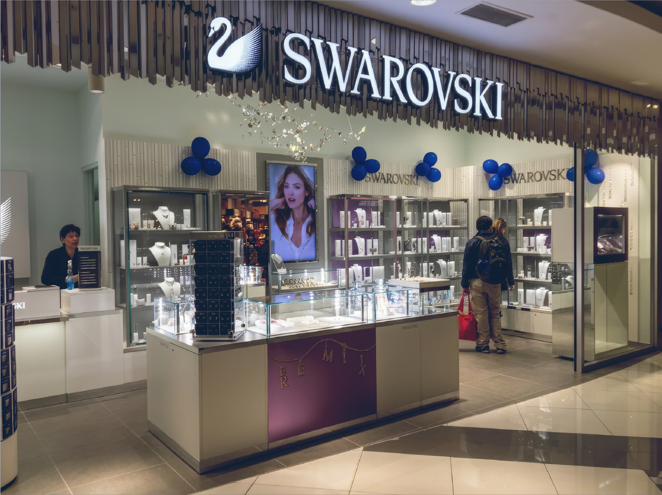 Tienda Swarovski construida por Demasce